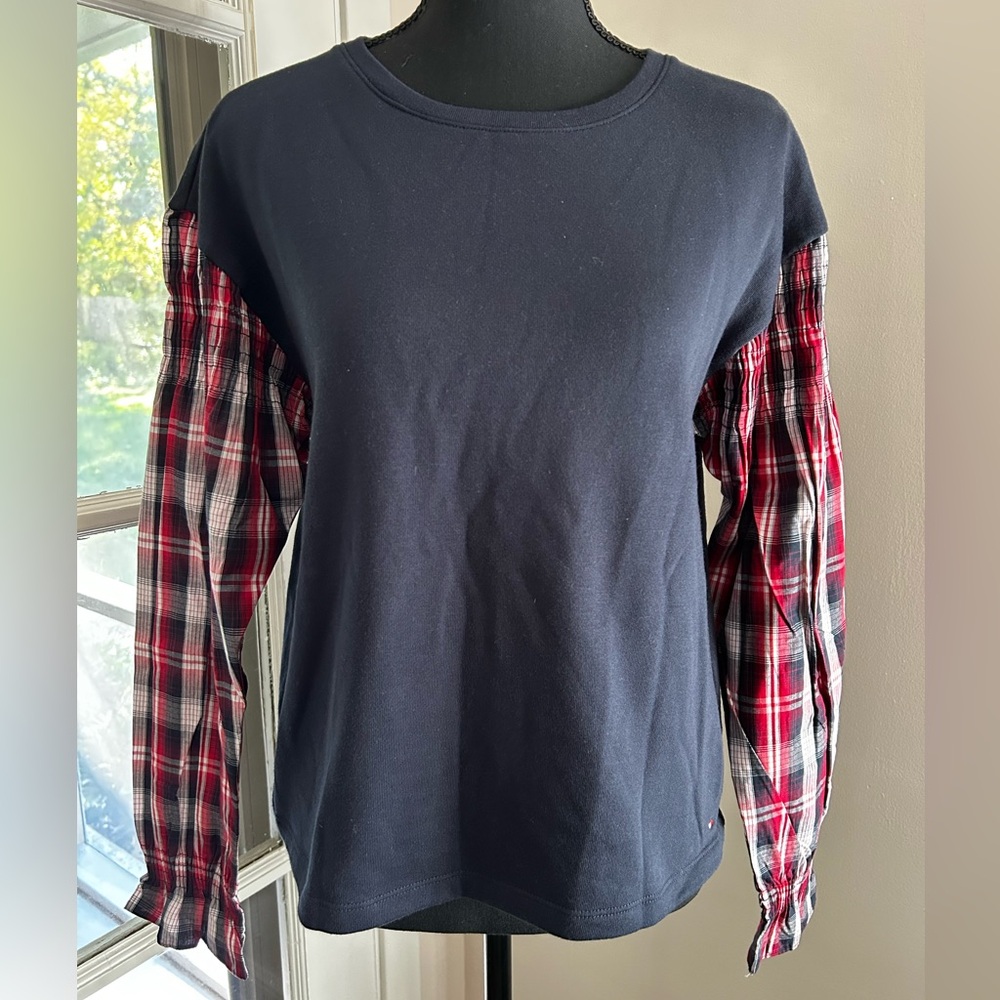 NWT Tommy Hilfiger Navy and Red Plaid Long Sleeve Shirt - Picture 2 of 11